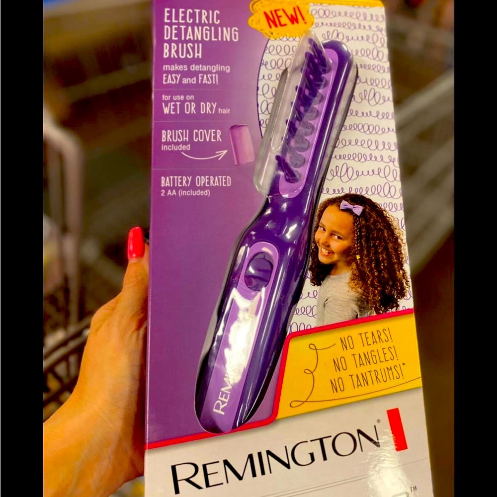 Electric detangling brush